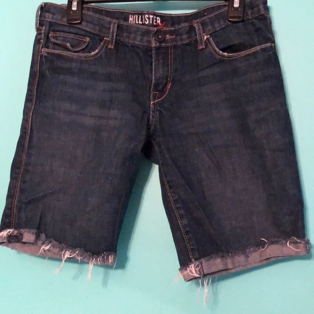 Hollister mid shorts